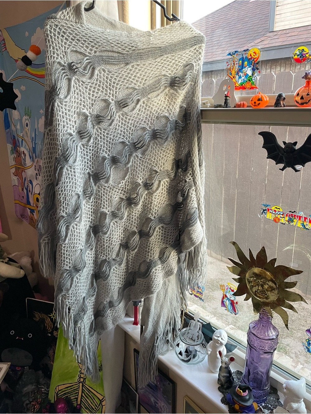 Y2K Women’s gray Fringed Knit Poncho Sweater pullover